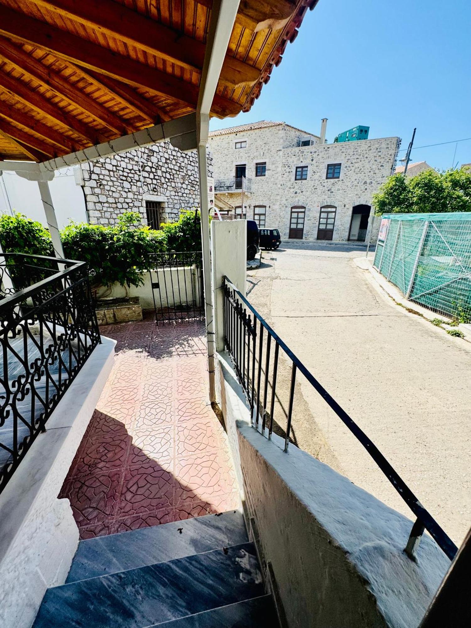Hotel Mani Spot Areopoli Exterior foto